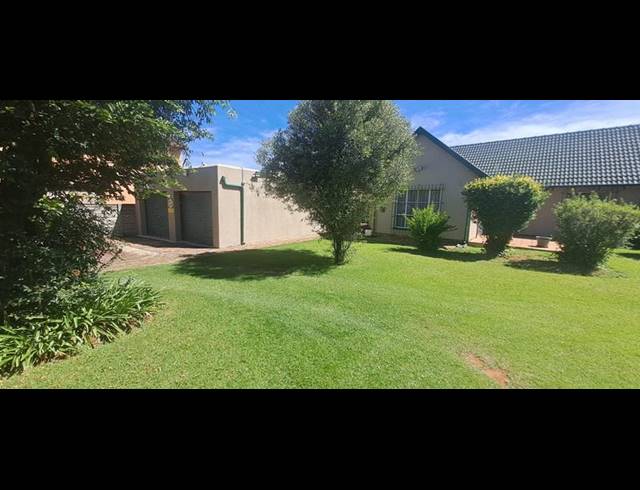 3 BEDROOM HOUSE FOR SALE IN PARKRAND